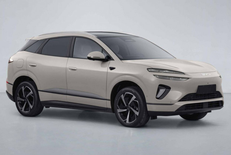 BYD представила кроссовер Sealion 06 с гибридной и полностью электрической версиями  BYD Sealion 06