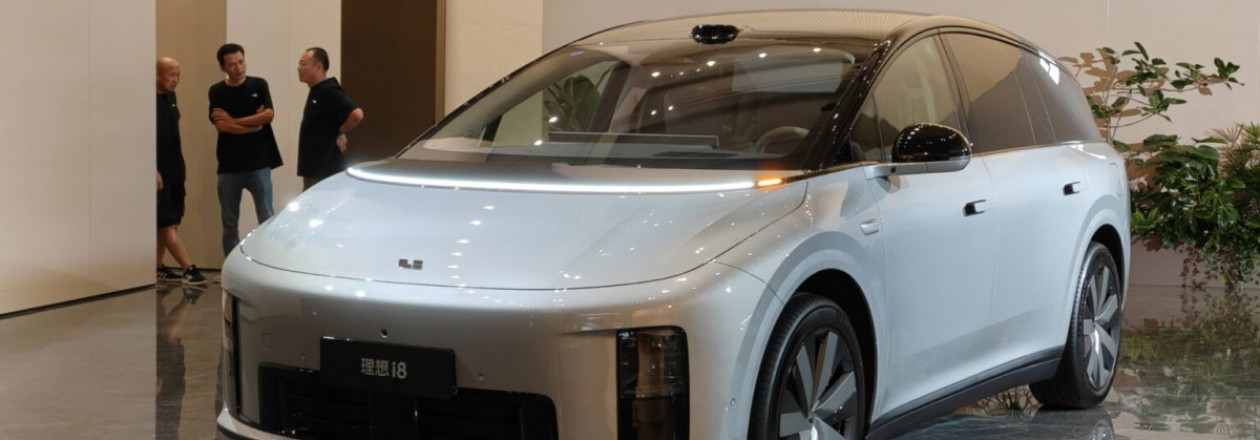В Китае дебютировал электрический внедорожник Li Auto i8