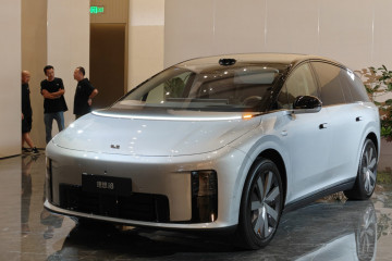 В Китае дебютировал электрический внедорожник Li Auto i8  Li Auto i8