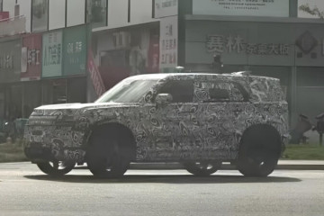 Автомобиль, открывающий линейку бренда Freelander, впервые попал в объективы на дорогах общего пользования  Geely Emgrand