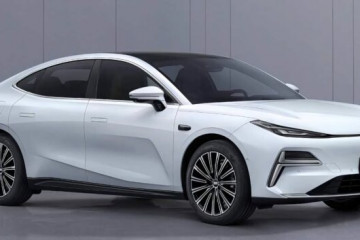 Geely Galaxy готовит к выходу на рынок электрическую версию седана Starshine 8  Galaxy Starshine 6