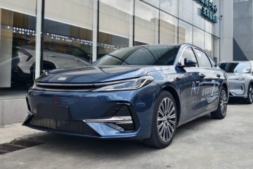 Geely Galaxy A7 – доступный гибридный седан от $12 500  Geely Galaxy E8