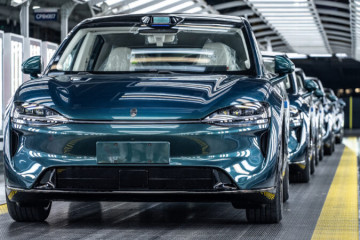 Начато производство обновленного Luxeed R7 в Китае  Luxeed R7
