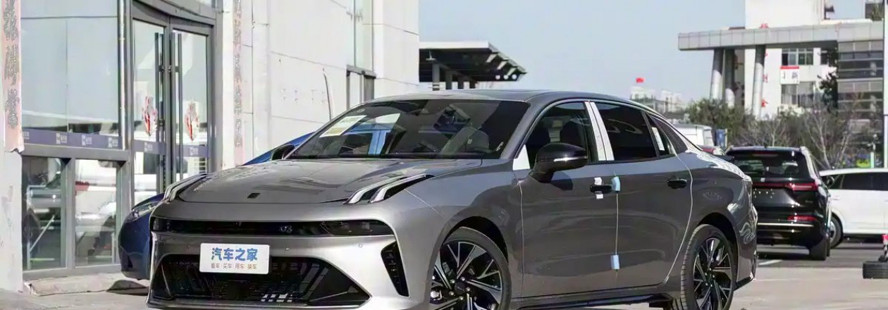 Обновлённый Lynk & Co 03 прибыл к дилерам и готовится к премьере 17 октября