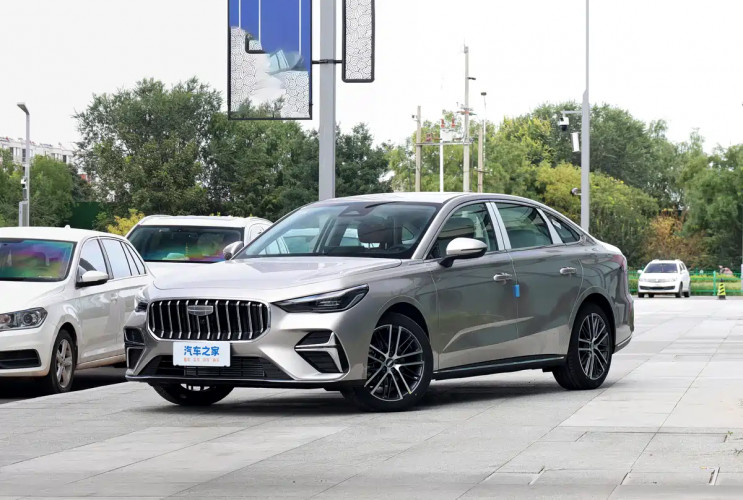 Полный рестайлинг: официально представлен новый Geely Emgrand  Geely Emgrand