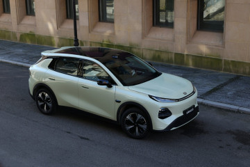 В Китае начат предзаказ на Changan Nevo Q05 EV