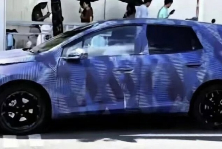 В сети появились шпионские фото BYD Dolphin 2026  BYD Dolphin