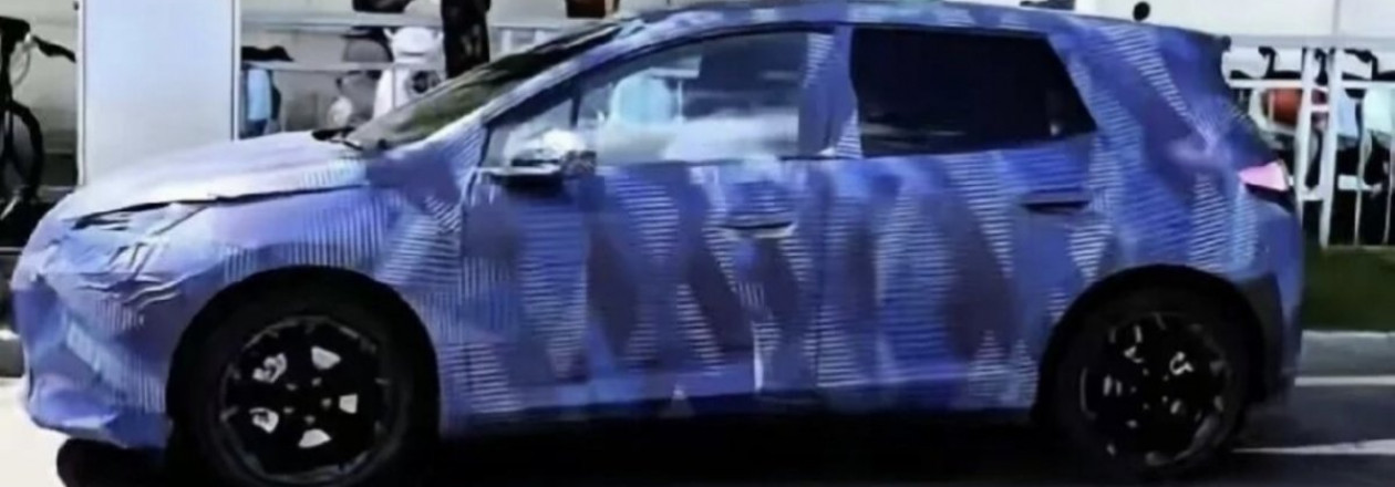 В сети появились шпионские фото BYD Dolphin 2026