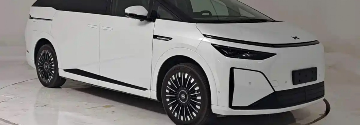 В Китае представлен XPeng X9 Ultra — электрический MPV с ИИ нового поколения