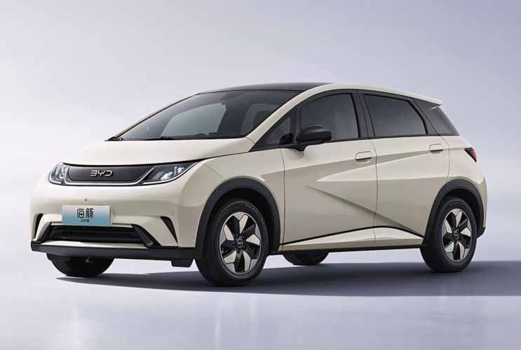 Продажи BYD Dolphin в Китае перешагнули порог одного миллиона электромобилей  BYD Dolphin