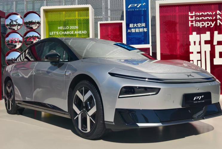 В Китае дебютировал Xpeng P7+ 2026 модельного года как глобальная модель  Xpeng P7+