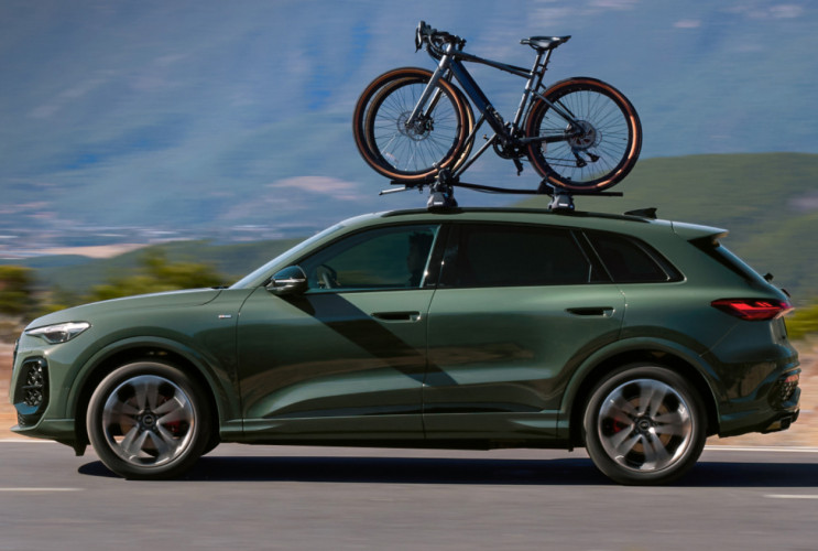 Обновленный Audi Q5L с системой помощи Huawei ADAS дебютировал в Китае  AUDI Q5L