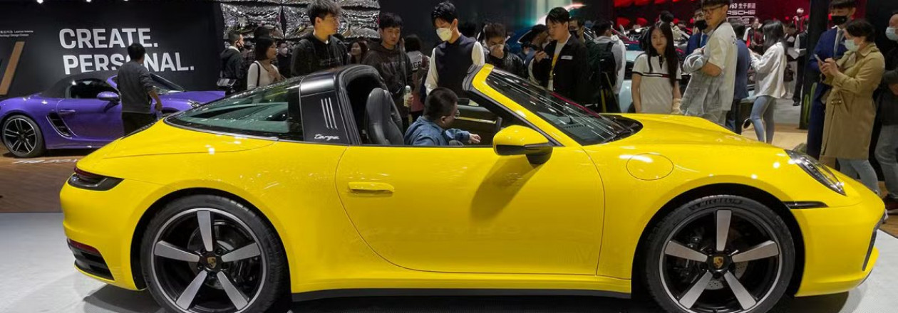 Поставки Porsche в Китае падают четвертый год подряд