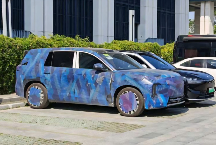 Флагманский SUV BYD Tang 9 замечен в Китае на шпионских фотографиях  BYD Tang 9