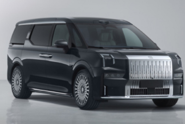 Безумный минивэн: Обновленный Zeekr 009 выдает 912 л.с. и заряжается за 7 минут  Hongqi HS6