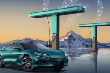BYD несет в Европу "молнию": сеть Flash Charging 2.0 мощностью 1500 кВт запустят через пару недель  Chery Fulwin X3L